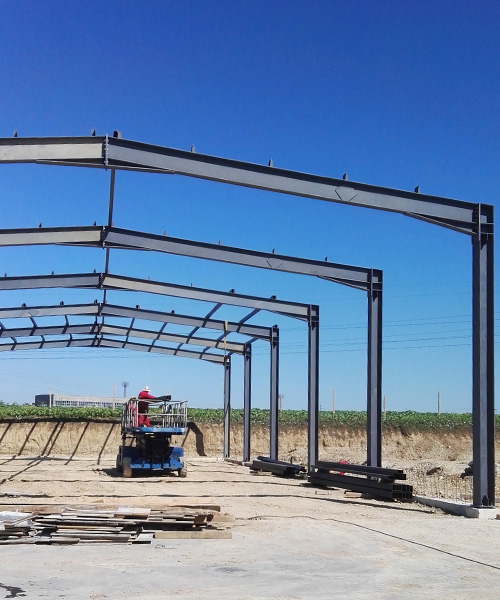 Метални конструкции и тръбопроводи